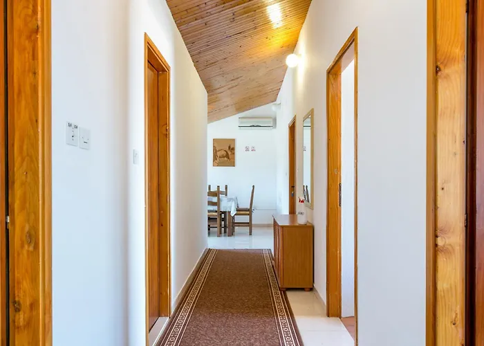 With Parking Space Supetar, Brac - 5670 Apartamento