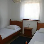 Apartment With Parking Space Supetar, Brac - 5670 *