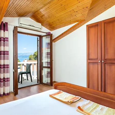 With Parking Space Supetar, Brac - 5670 Supetar