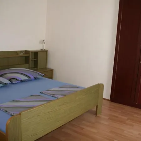 With Parking Space Supetar, Brac - 5670 Apartmán Supetar